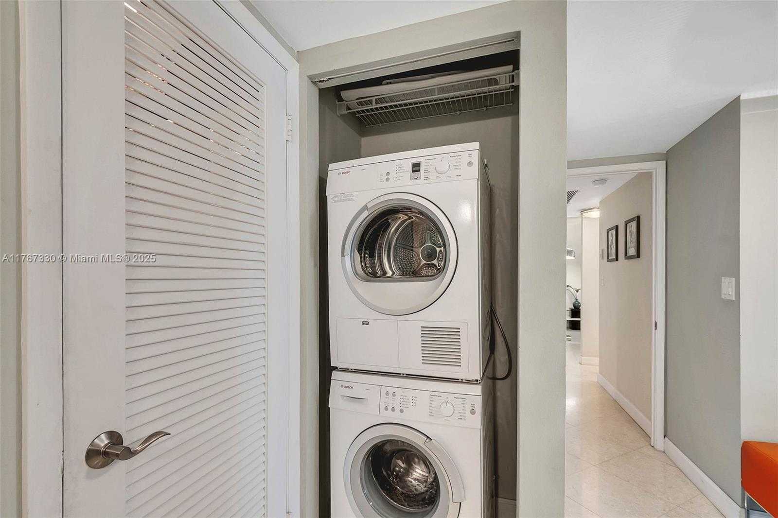 Small Image of 2301 COLLINS AVE #408, Miami Beach Number 19