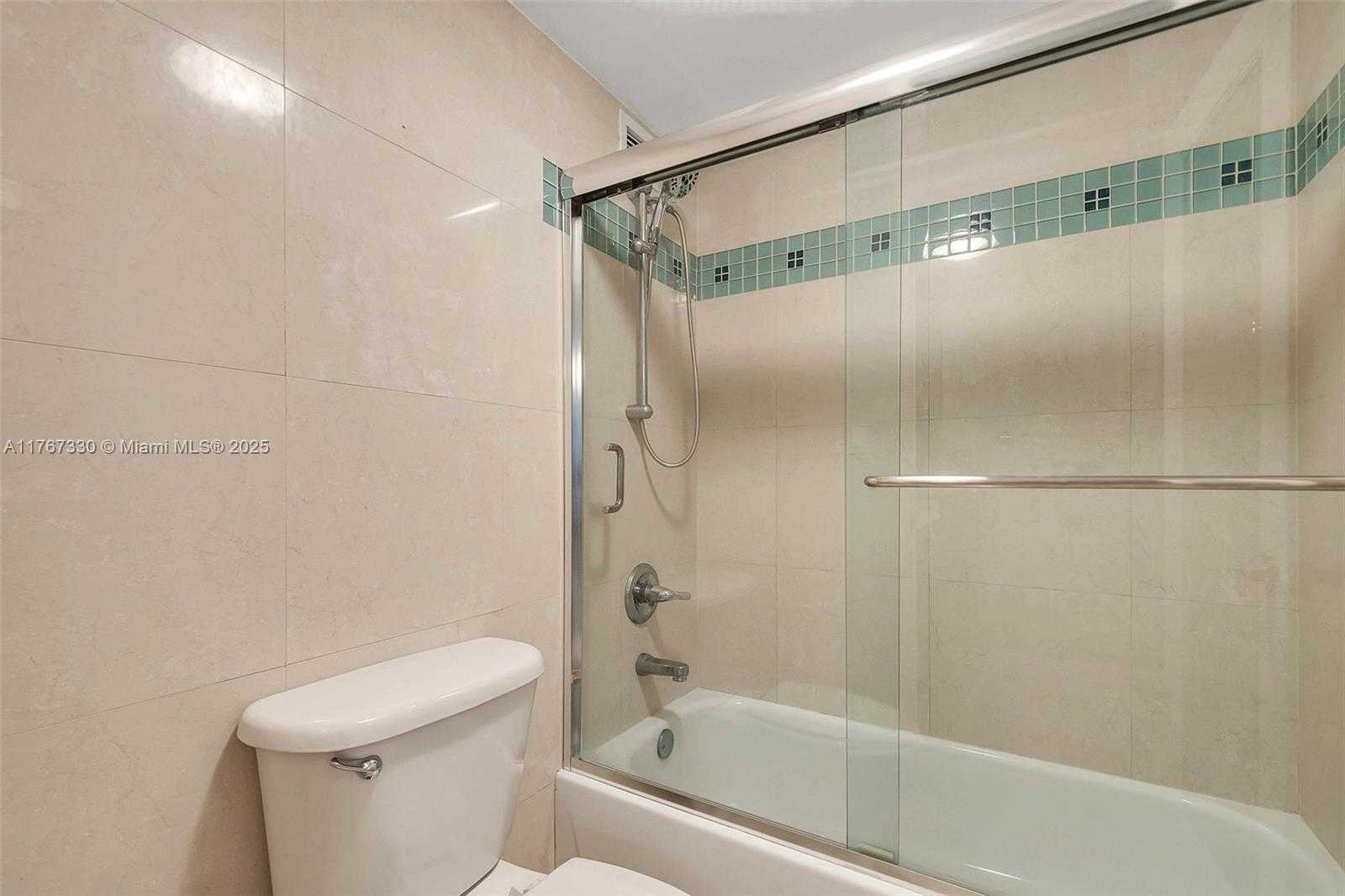Small Image of 2301 COLLINS AVE #408, Miami Beach Number 23