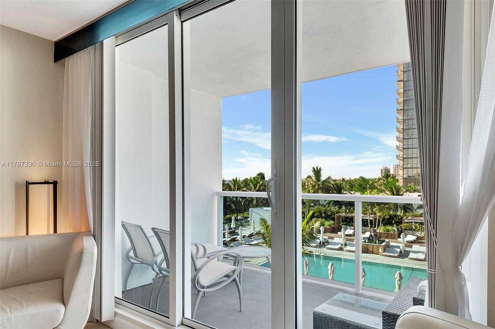 Small Image of 2301 COLLINS AVE #408, Miami Beach Number 3