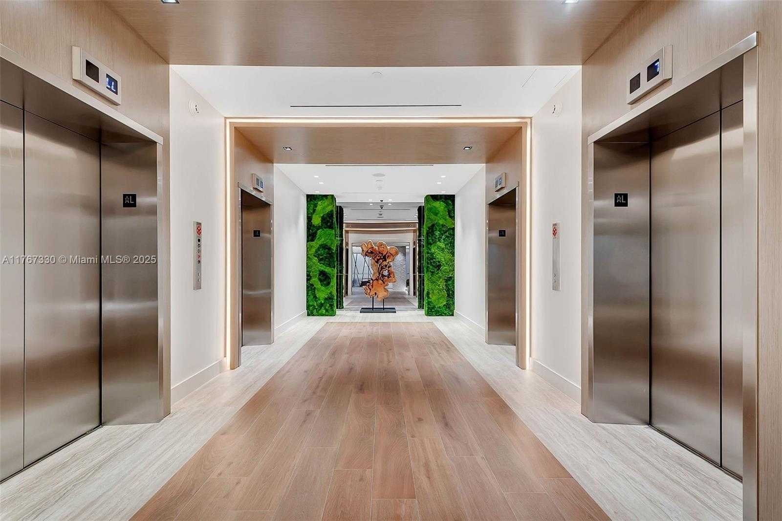 Small Image of 2301 COLLINS AVE #408, Miami Beach Number 32