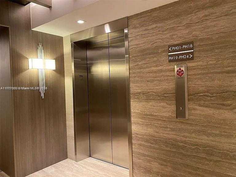 Small Image of 2301 COLLINS AVE #408, Miami Beach Number 34