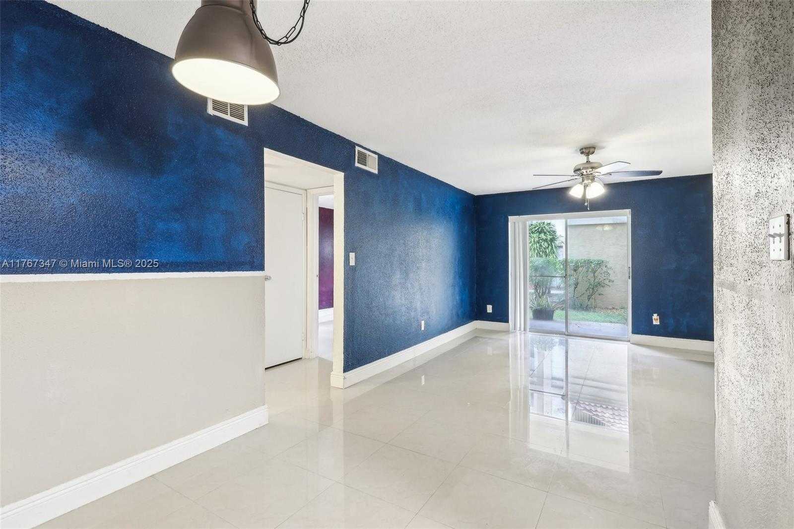 Small Image of 733 RIVERSIDE DR #1217, Coral Springs Number 9