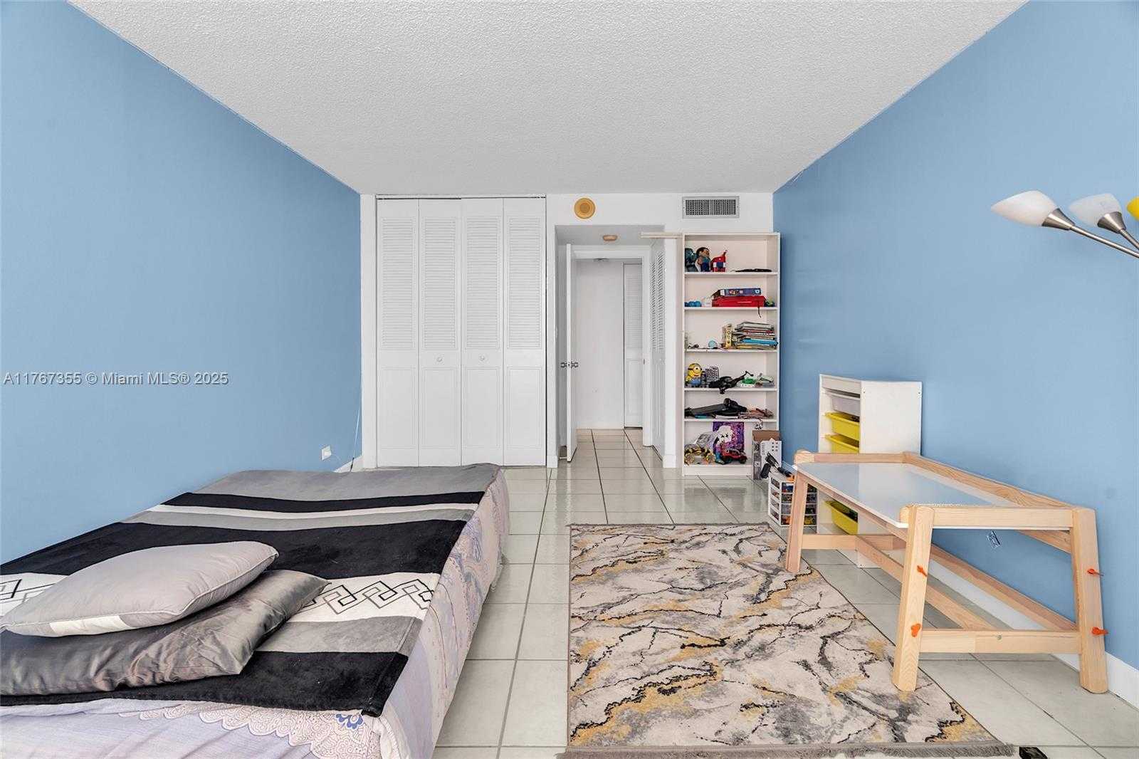 Small Image of 251 174TH ST #2115, Sunny Isles Beach Number 11
