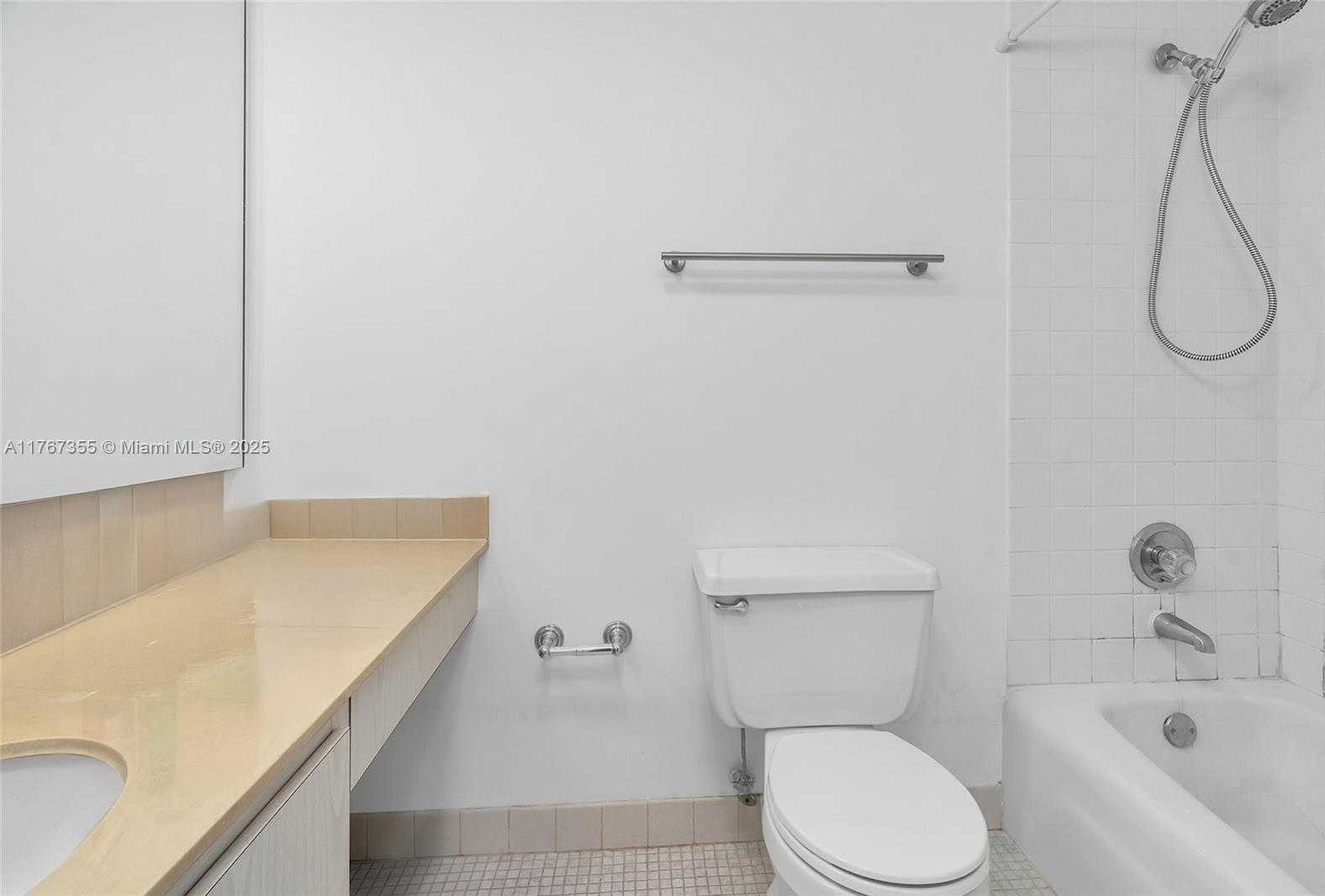 Small Image of 251 174TH ST #2115, Sunny Isles Beach Number 18