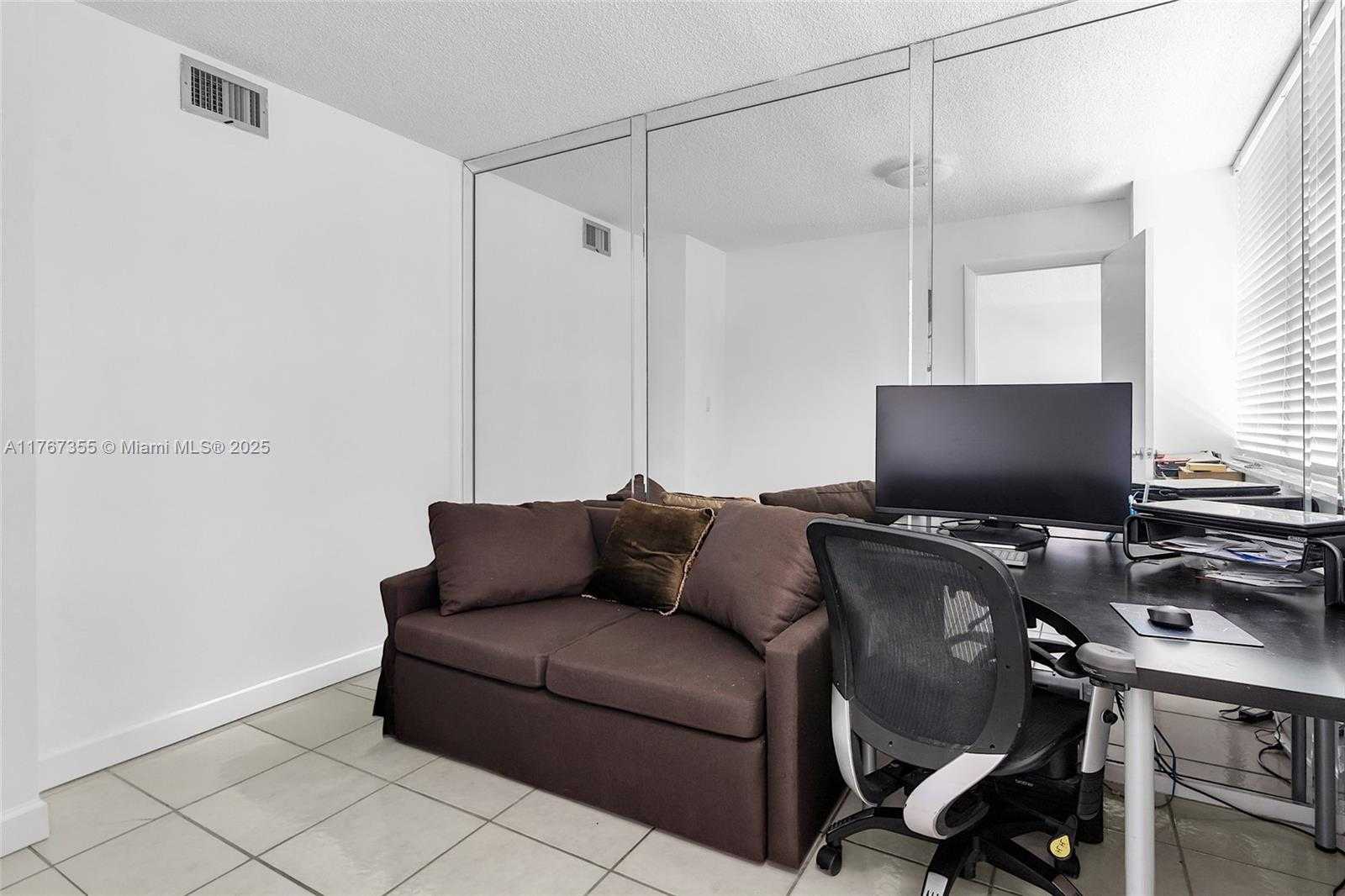 Small Image of 251 174TH ST #2115, Sunny Isles Beach Number 8