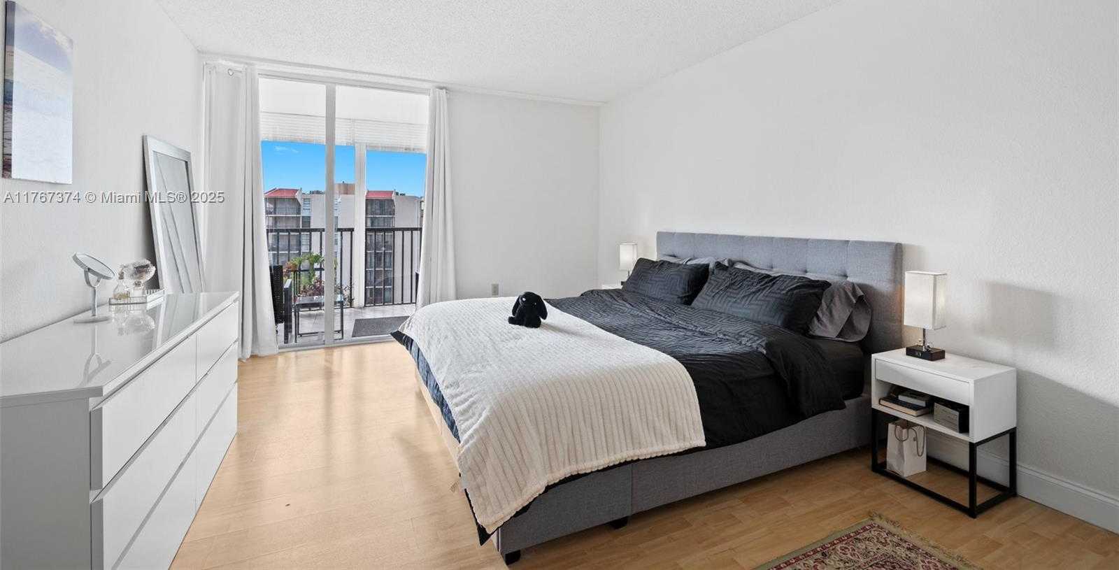 Small Image of 3375 NORTH COUNTRY CLUB DR #608, Aventura Number 18