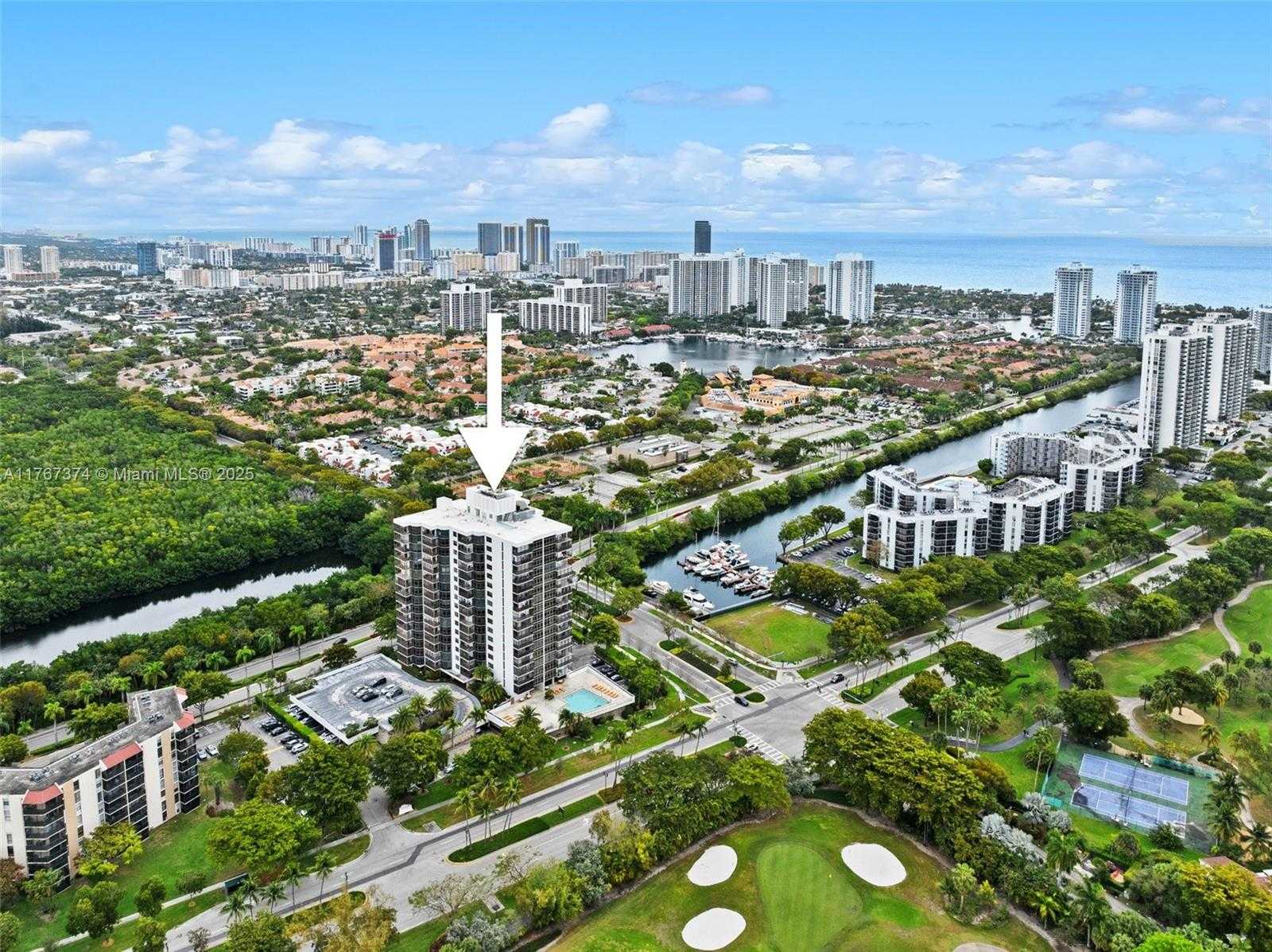 Small Image of 3375 NORTH COUNTRY CLUB DR #608, Aventura Number 31