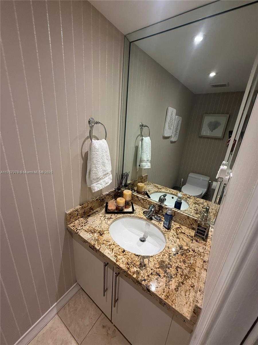 Small Image of 20306 NORTH EAST 34TH CT #39, Aventura Number 26