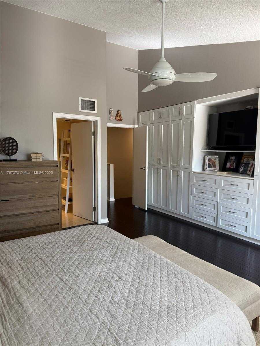 Small Image of 20306 NORTH EAST 34TH CT #39, Aventura Number 32