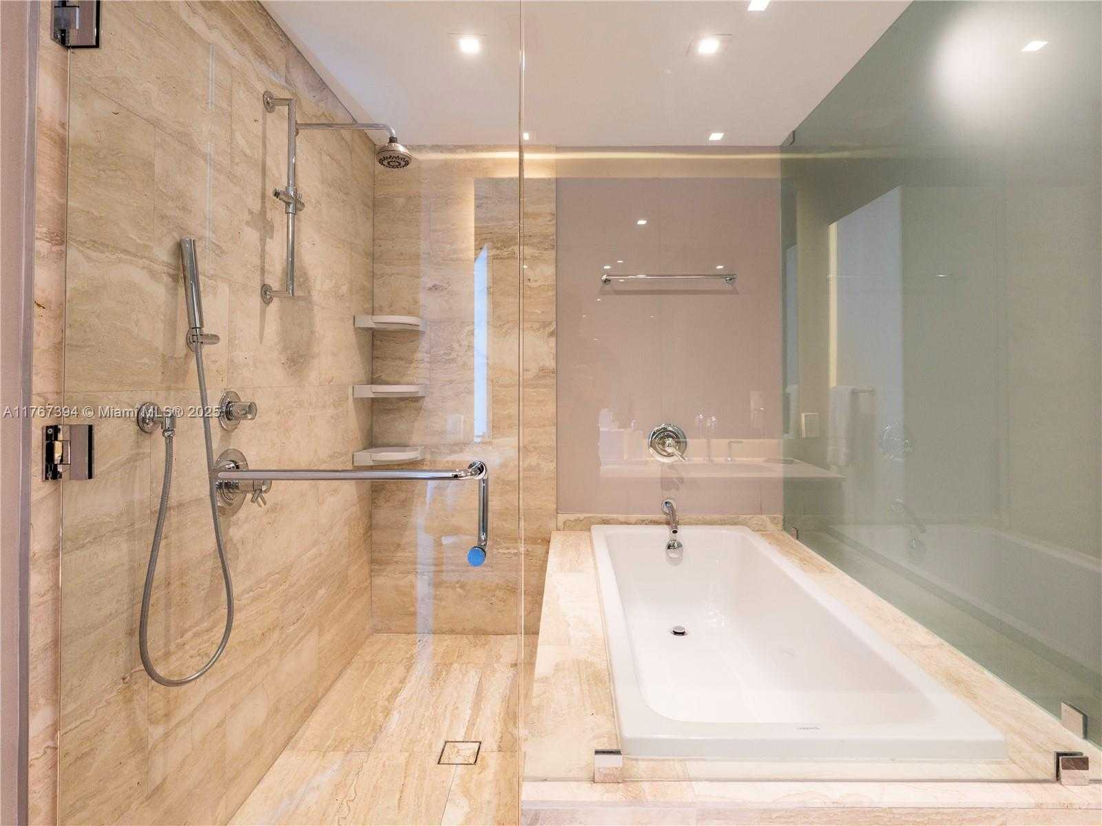 Small Image of 2900 NORTH EAST 7TH AVE #3904, Miami Number 13