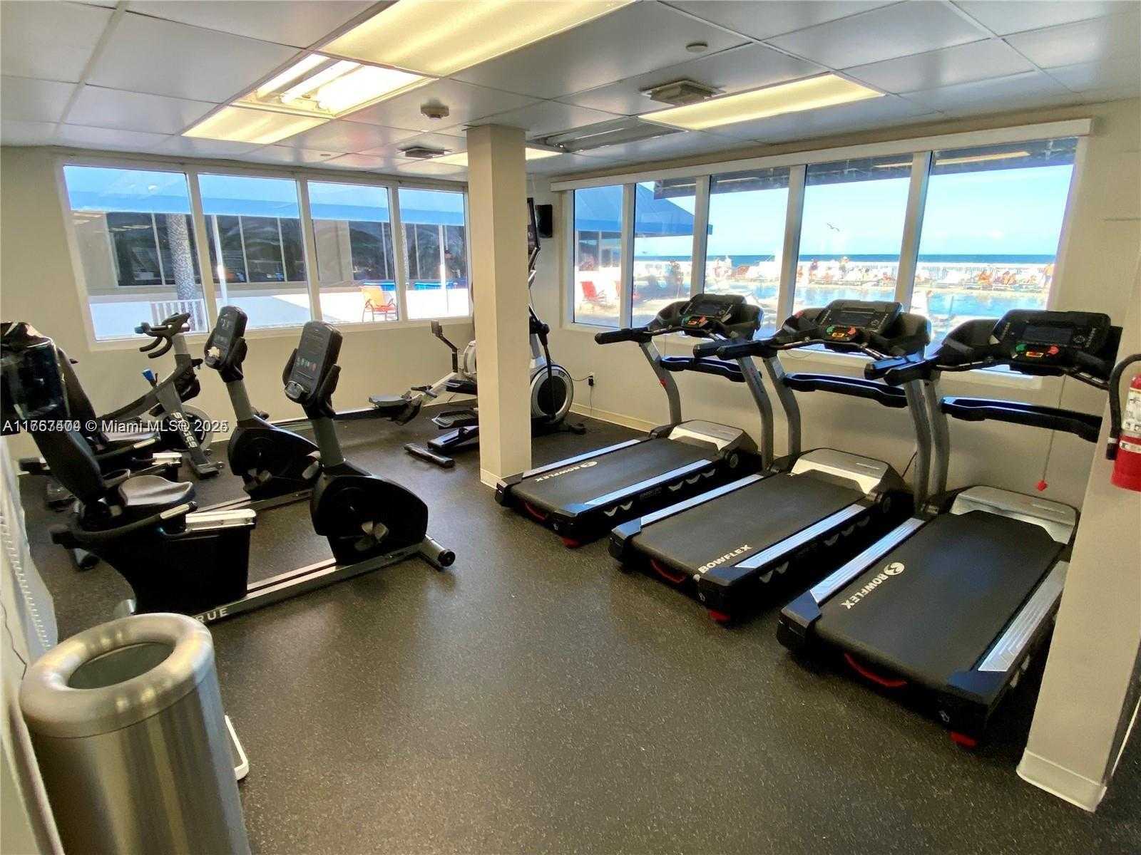 Small Image of 19201 COLLINS AVE #1119, Sunny Isles Beach Number 7