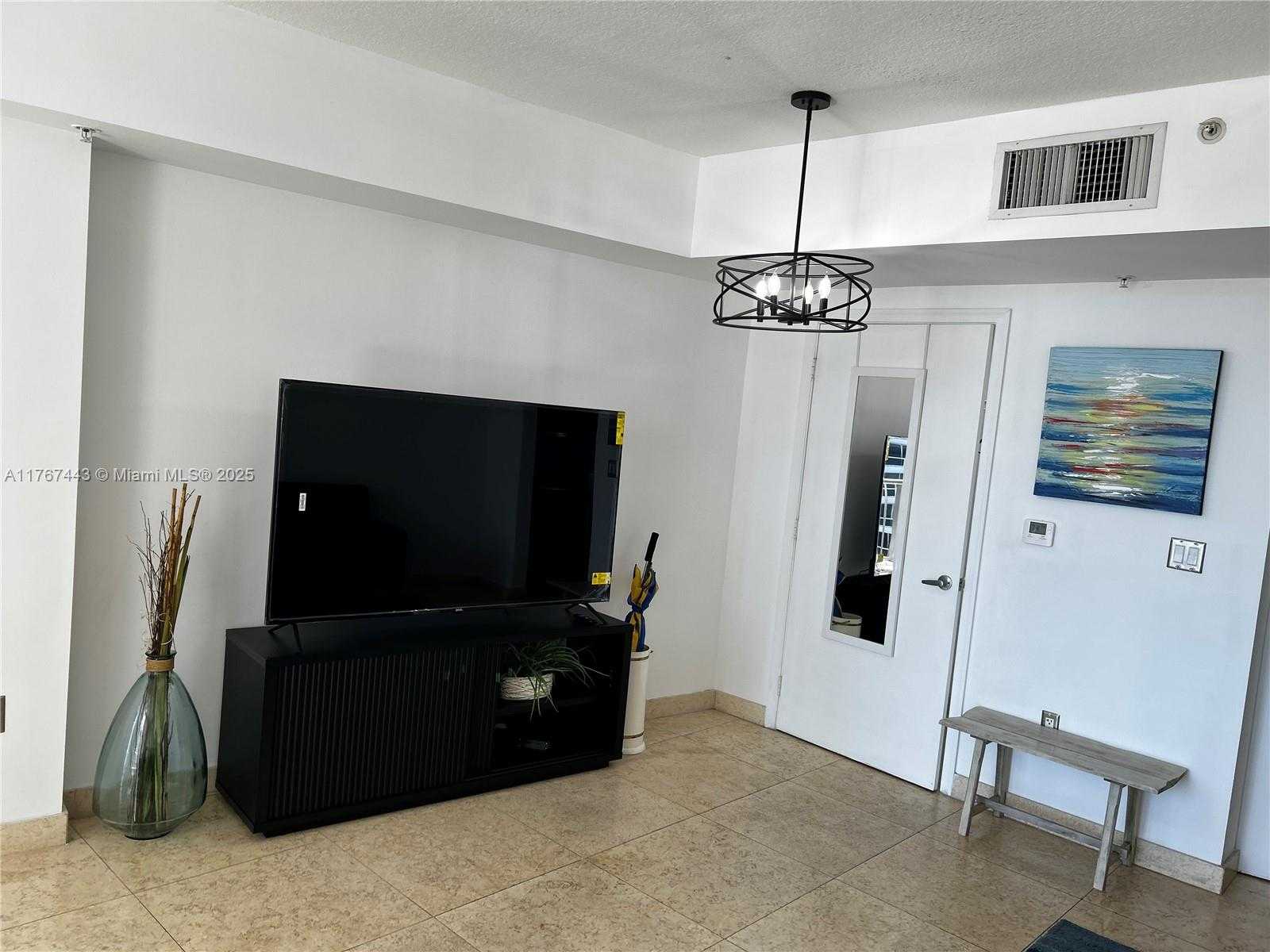 Small Image of 1750 #1808, Miami Number 13