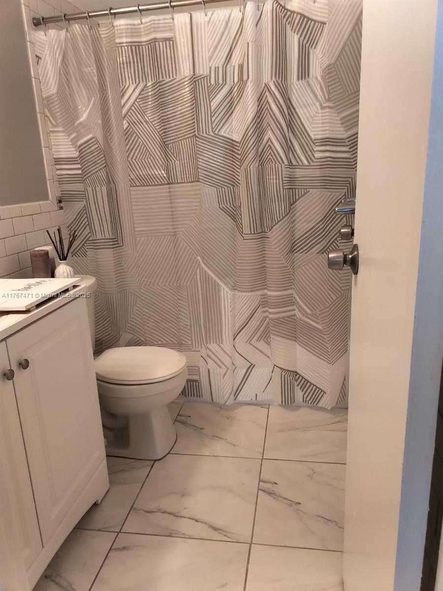 Small Image of 16465 NORTH EAST 22ND AVE #114, North Miami Beach Number 15