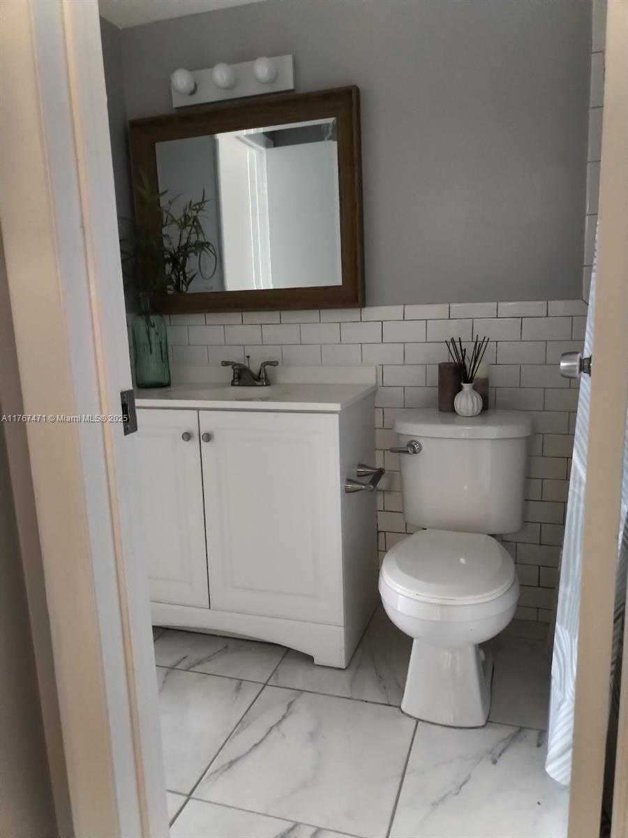 Small Image of 16465 NORTH EAST 22ND AVE #114, North Miami Beach Number 17