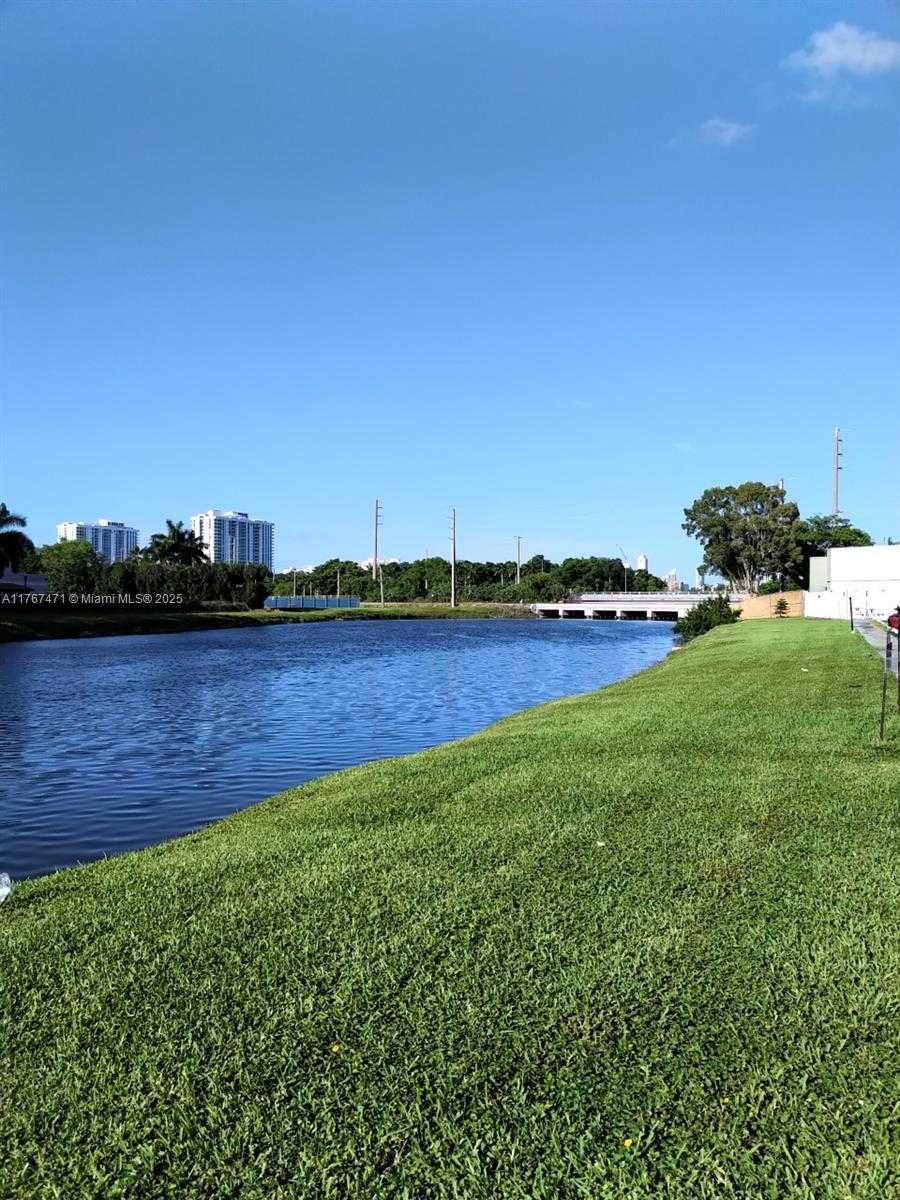 Small Image of 16465 NORTH EAST 22ND AVE #114, North Miami Beach Number 25