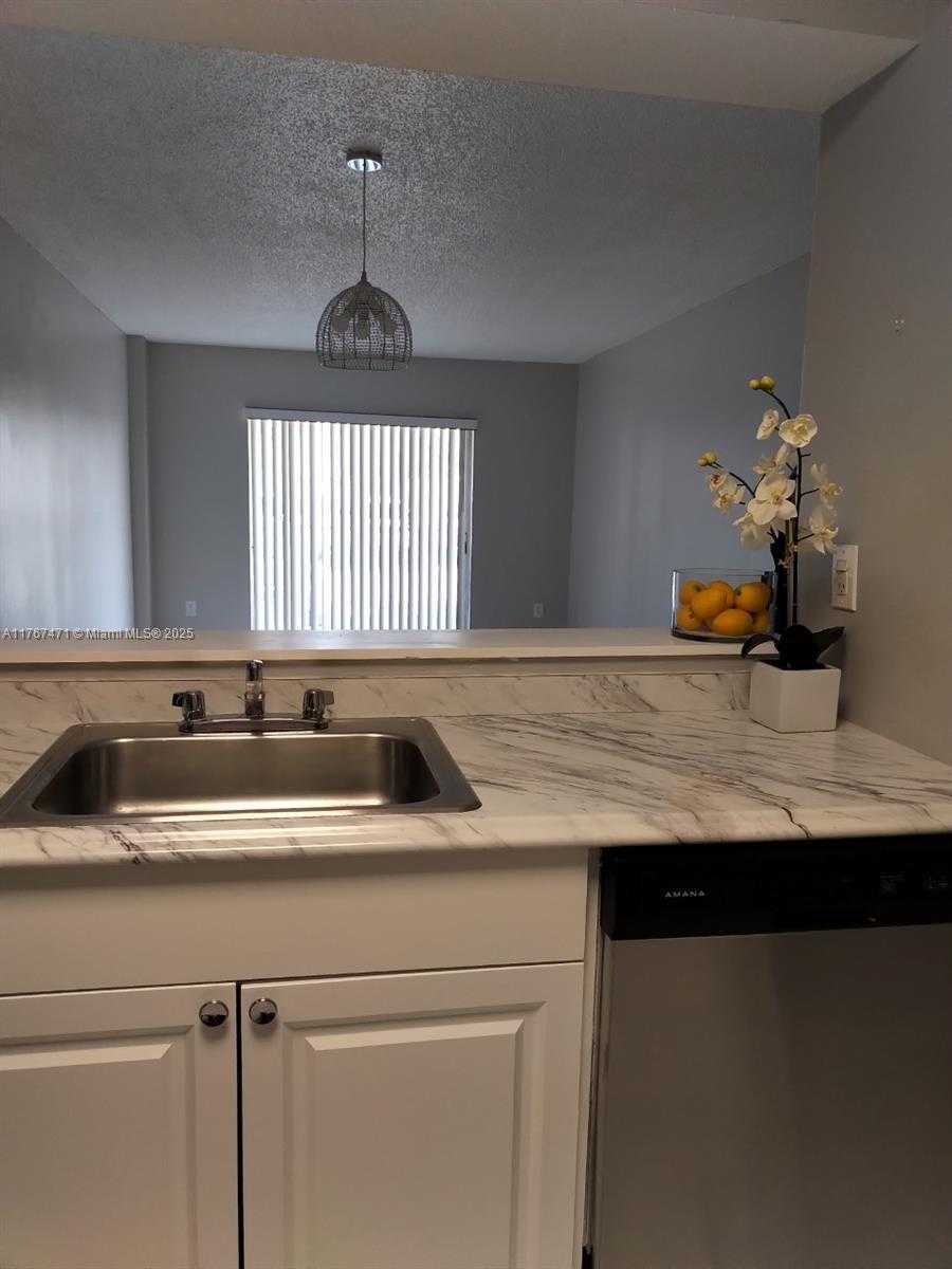 Small Image of 16465 NORTH EAST 22ND AVE #114, North Miami Beach Number 6