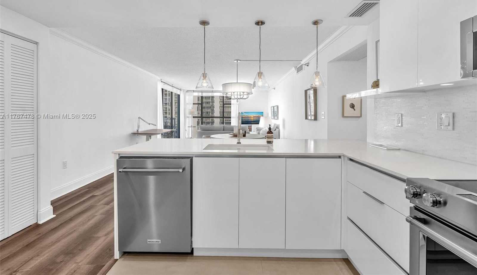 Small Image of 20515 EAST COUNTRY CLUB DR #1848, Aventura Number 7