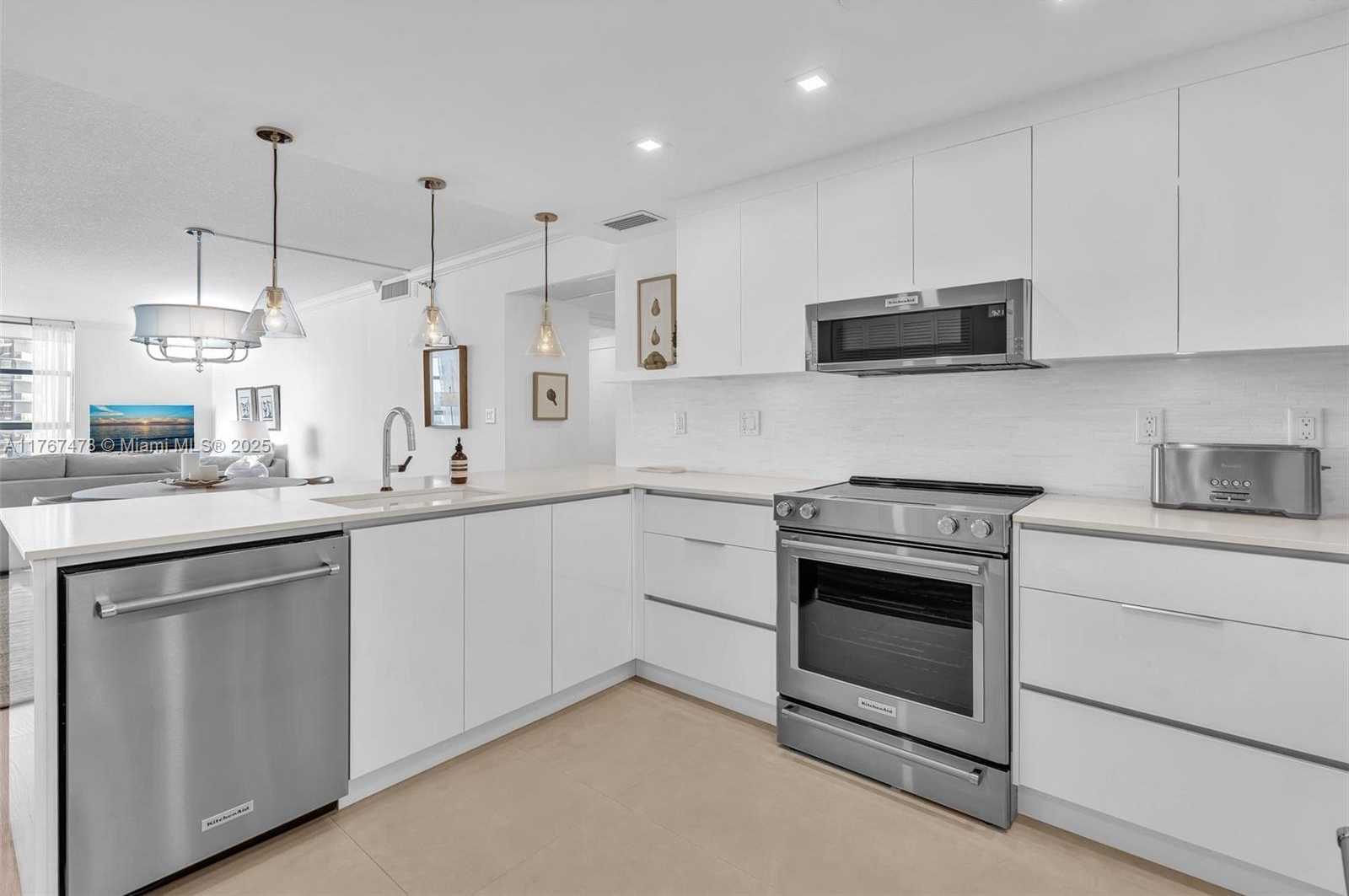 Small Image of 20515 EAST COUNTRY CLUB DR #1848, Aventura Number 9