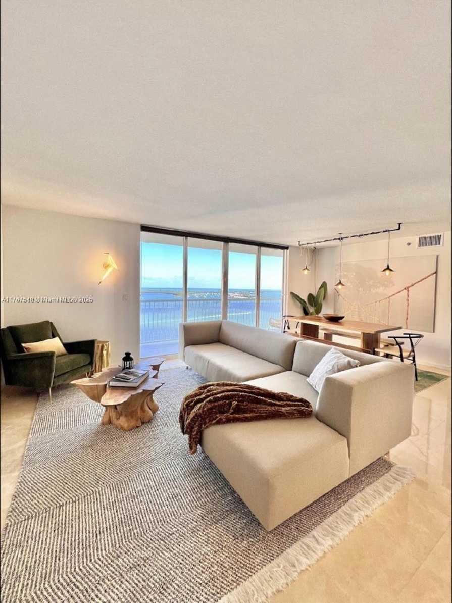 Small Image of 1200 BRICKELL BAY DR #3201, Miami Number 15