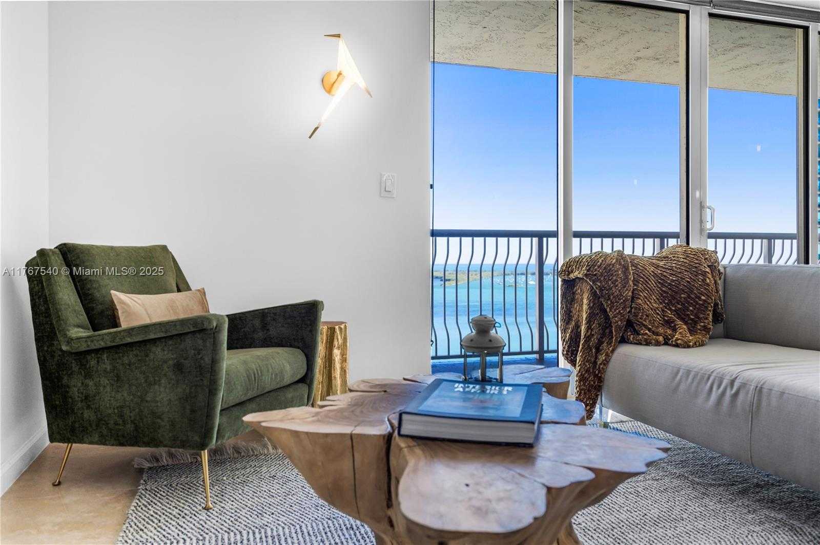 Small Image of 1200 BRICKELL BAY DR #3201, Miami Number 18