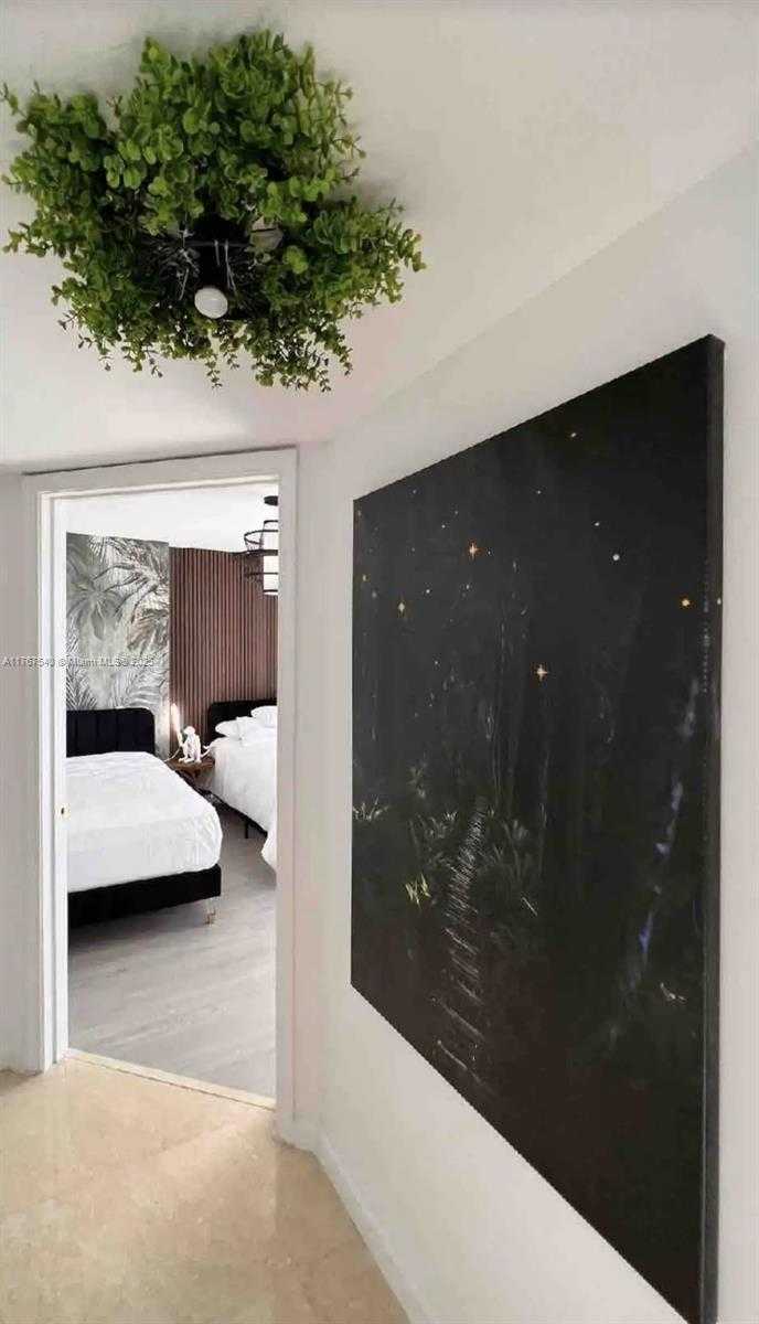 Small Image of 1200 BRICKELL BAY DR #3201, Miami Number 36