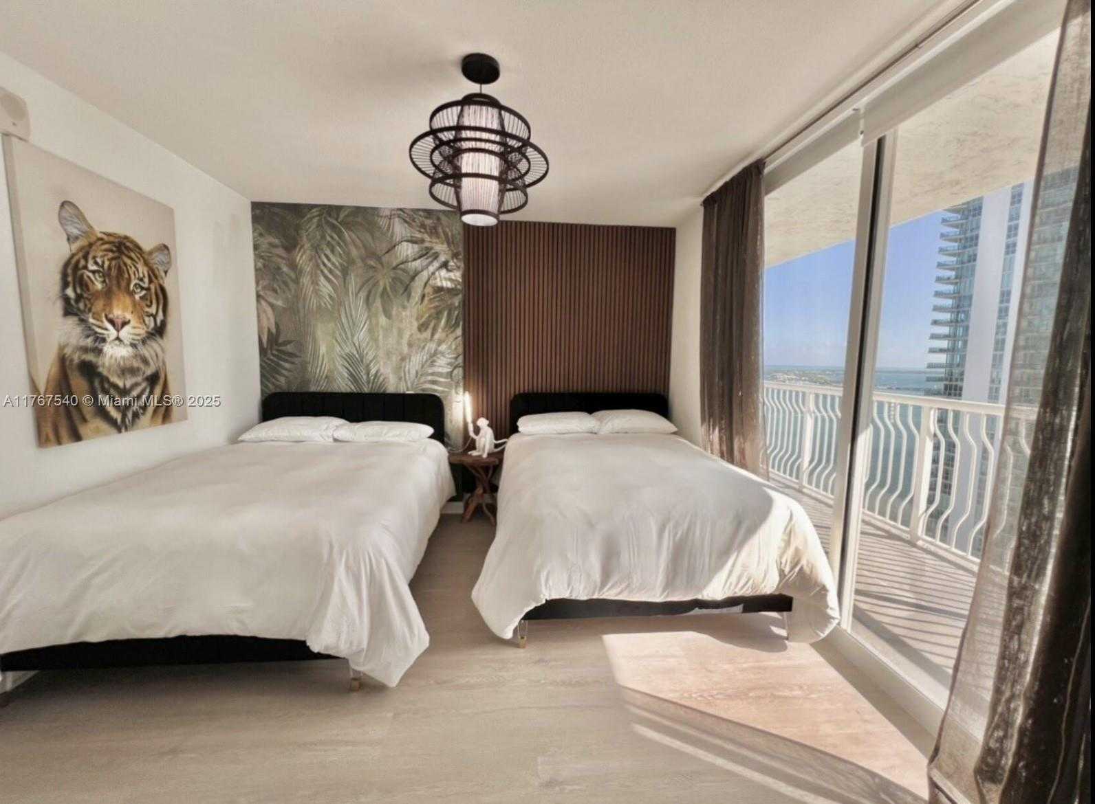 Small Image of 1200 BRICKELL BAY DR #3201, Miami Number 37