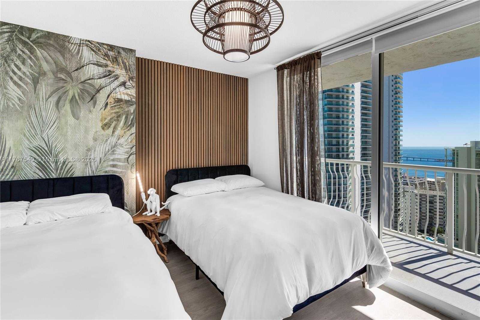 Small Image of 1200 BRICKELL BAY DR #3201, Miami Number 38