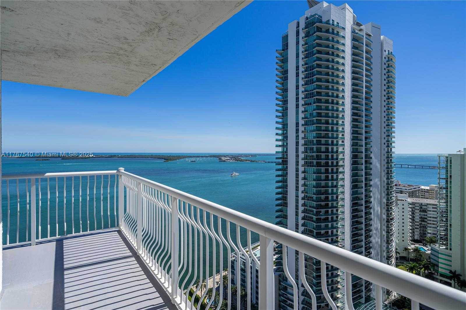 Small Image of 1200 BRICKELL BAY DR #3201, Miami Number 45