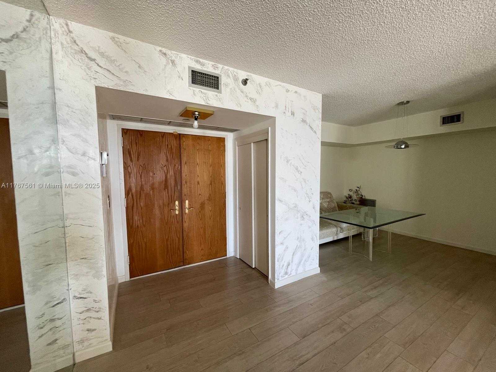 Small Image of 20281 EAST COUNTRY CLUB DR #810, Aventura Number 5