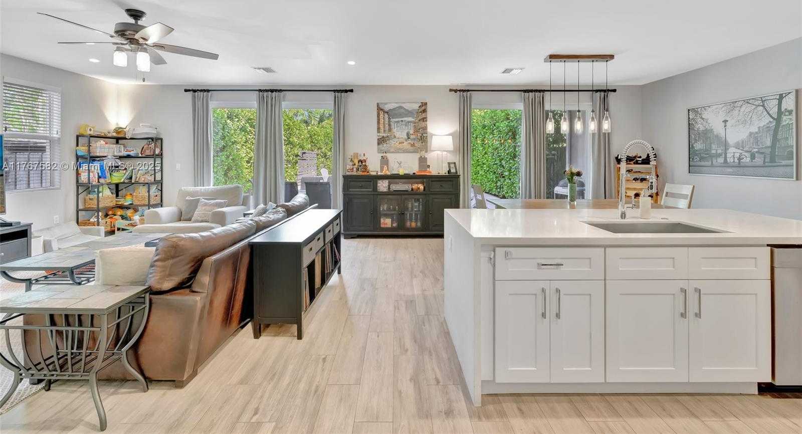 Small Image of 709 SOUTH WEST 17TH ST, Fort Lauderdale Number 24