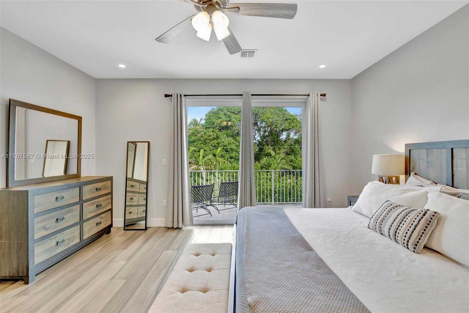 Small Image of 709 SOUTH WEST 17TH ST, Fort Lauderdale Number 35