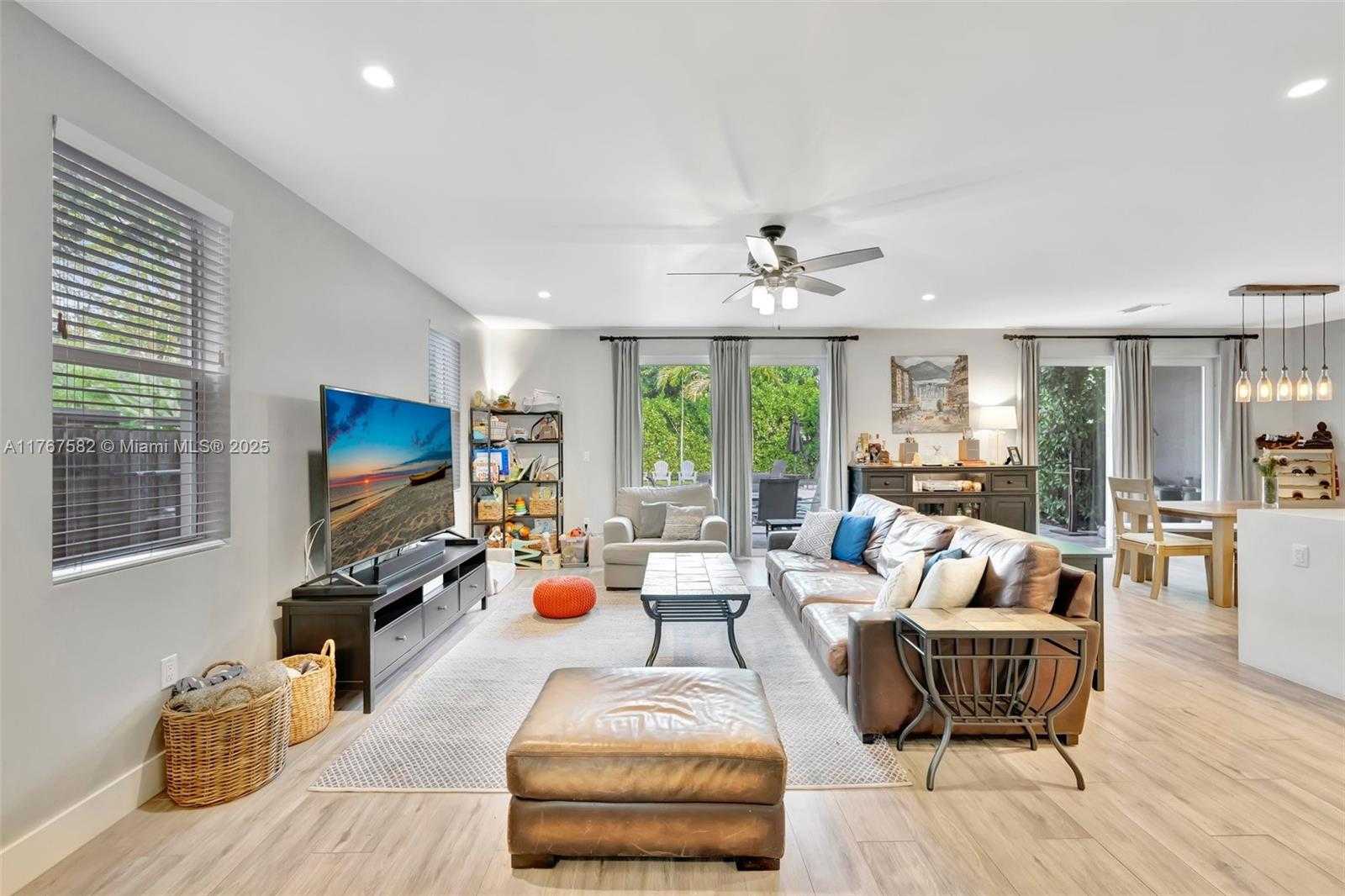 Small Image of 709 SOUTH WEST 17TH ST, Fort Lauderdale Number 5
