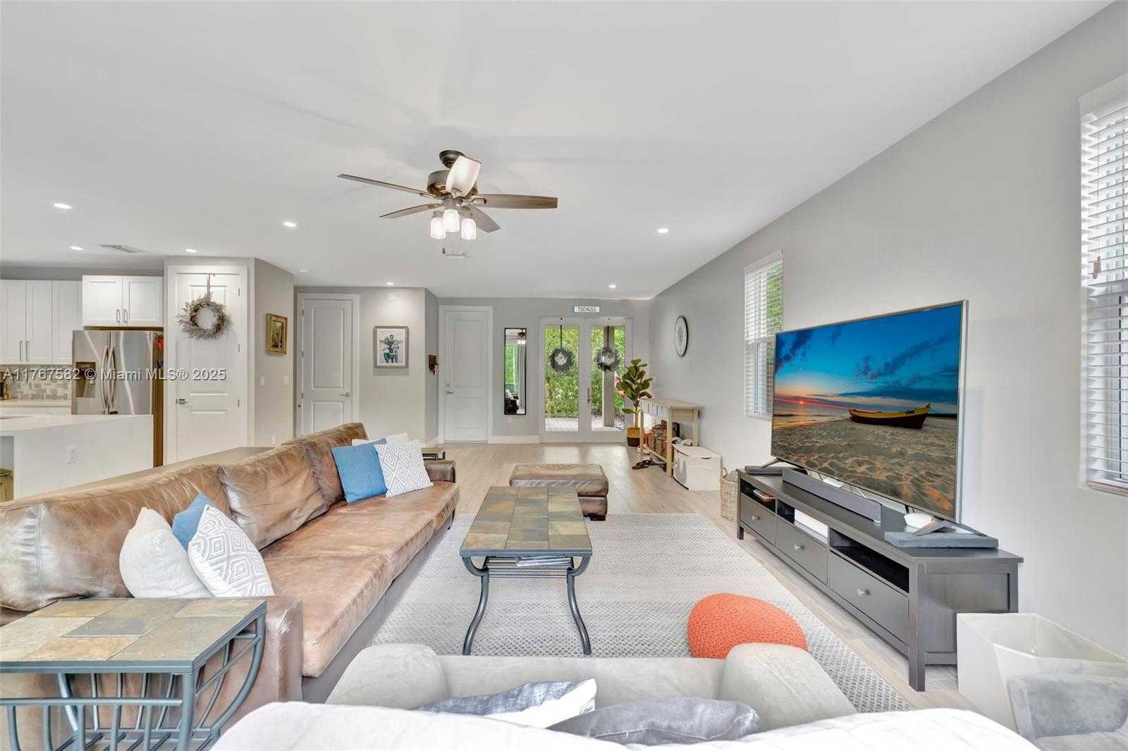Small Image of 709 SOUTH WEST 17TH ST, Fort Lauderdale Number 7