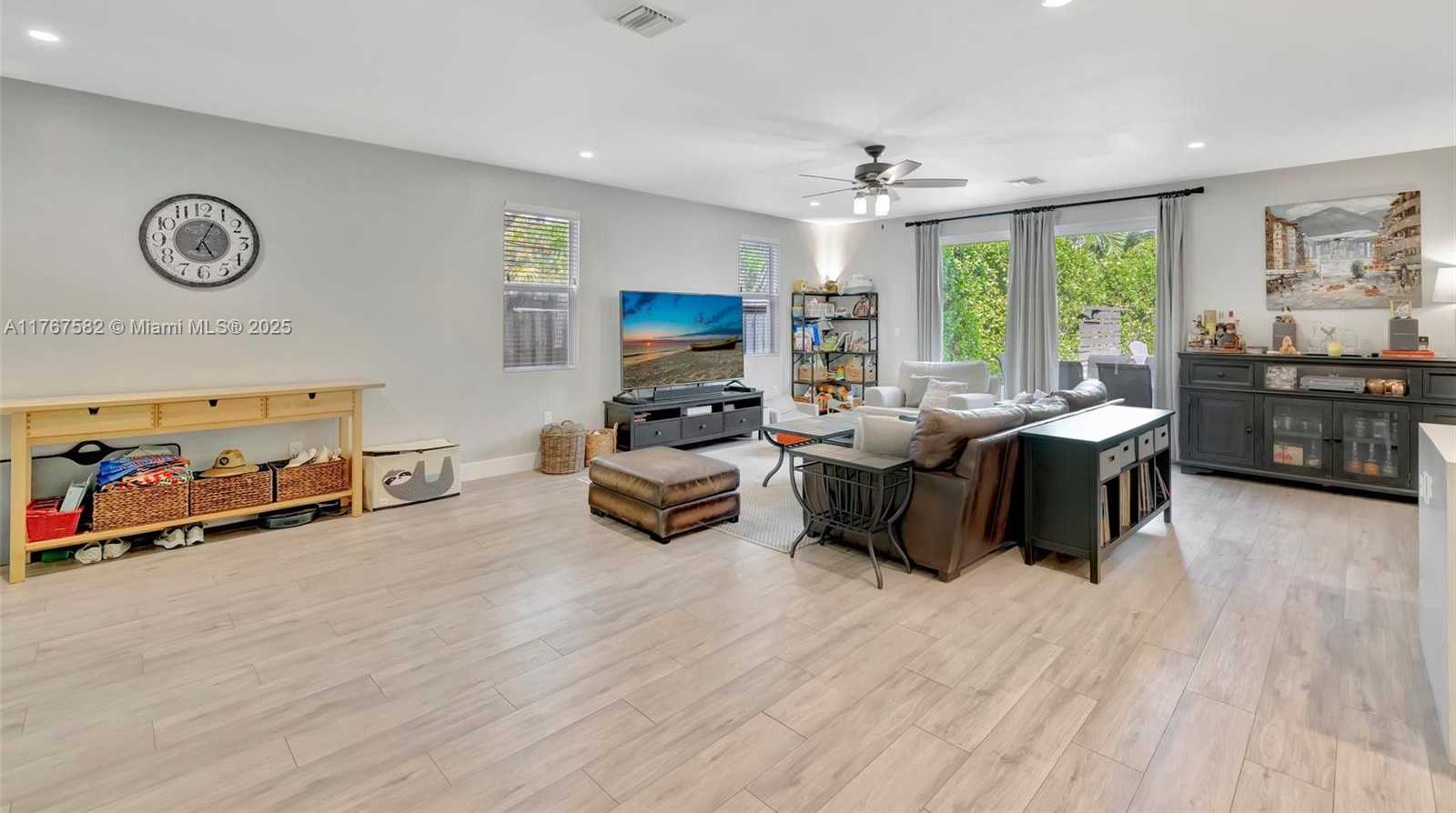 Small Image of 709 SOUTH WEST 17TH ST, Fort Lauderdale Number 8