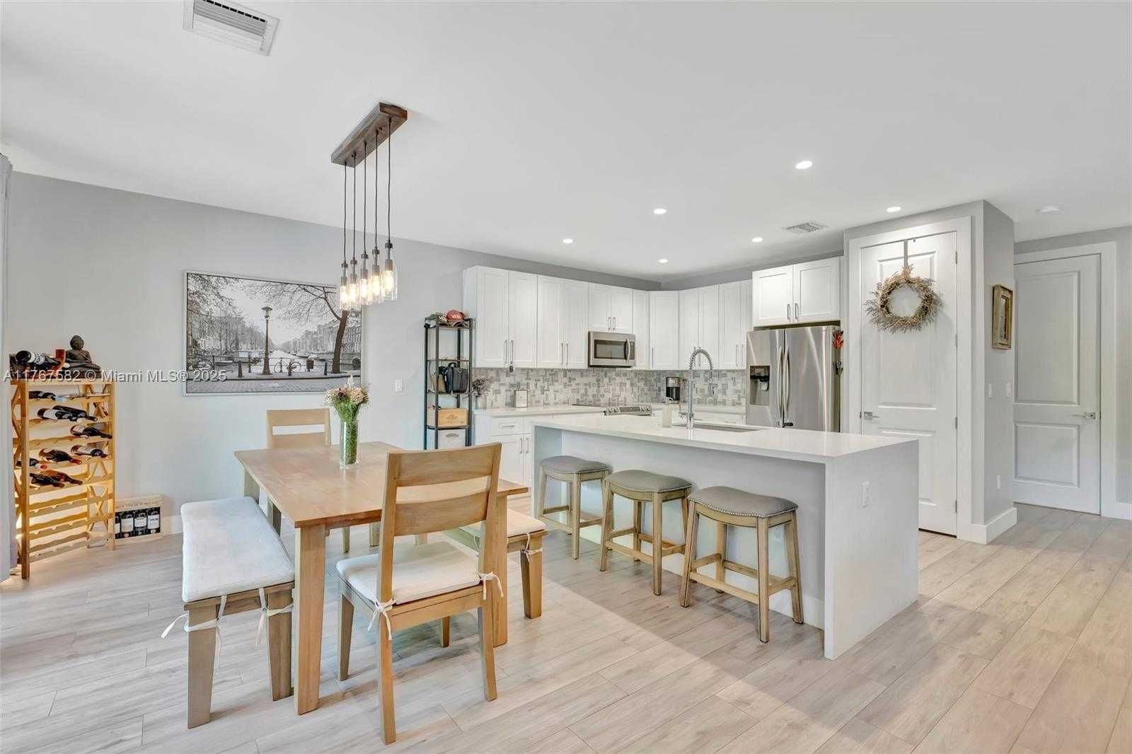 Small Image of 709 SOUTH WEST 17TH ST, Fort Lauderdale Number 9