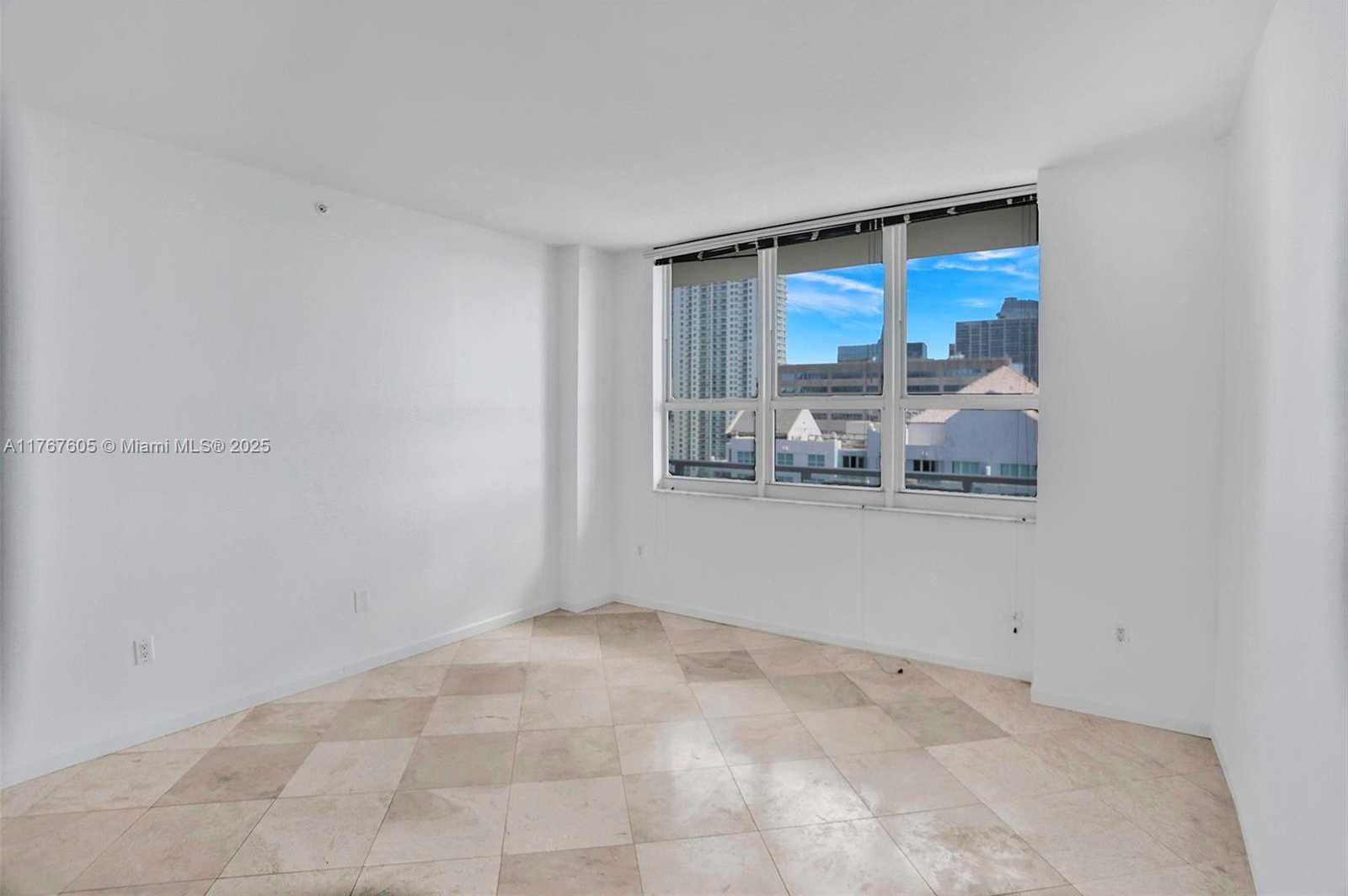 Small Image of 1155 BRICKELL BAY DR #PH104, Miami Number 12