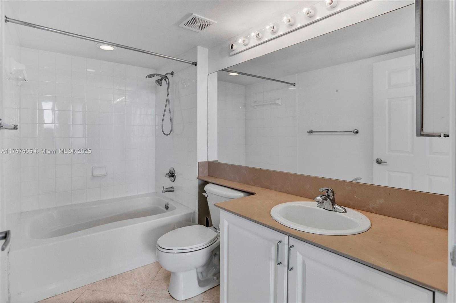 Small Image of 1155 BRICKELL BAY DR #PH104, Miami Number 13