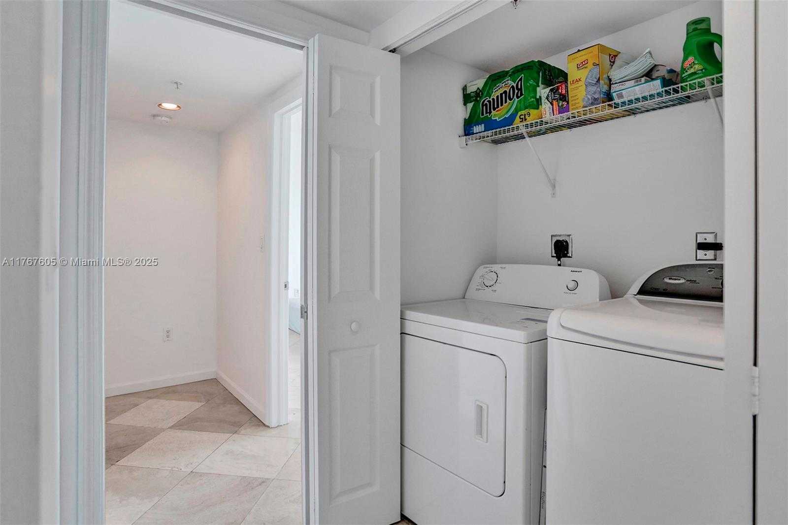 Small Image of 1155 BRICKELL BAY DR #PH104, Miami Number 20
