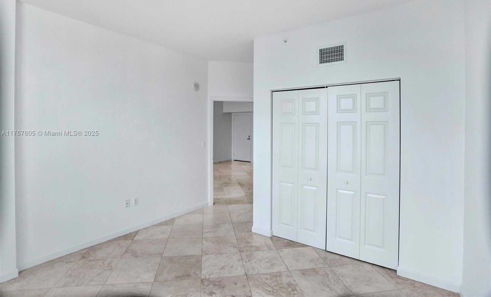 Small Image of 1155 BRICKELL BAY DR #PH104, Miami Number 27