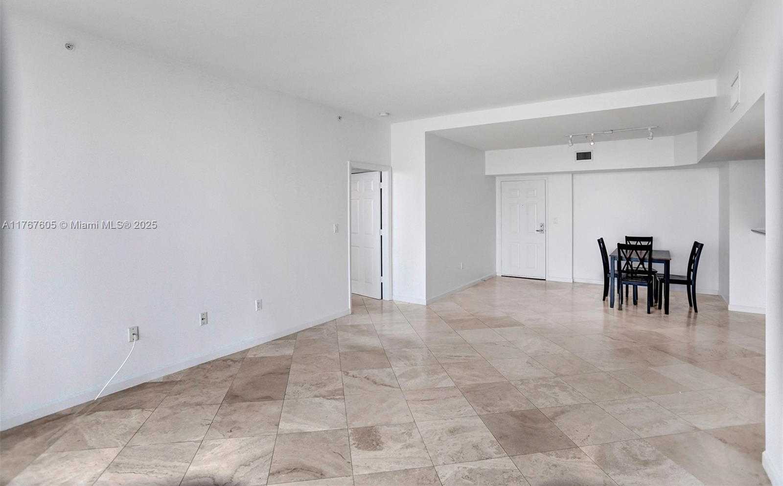 Small Image of 1155 BRICKELL BAY DR #PH104, Miami Number 41