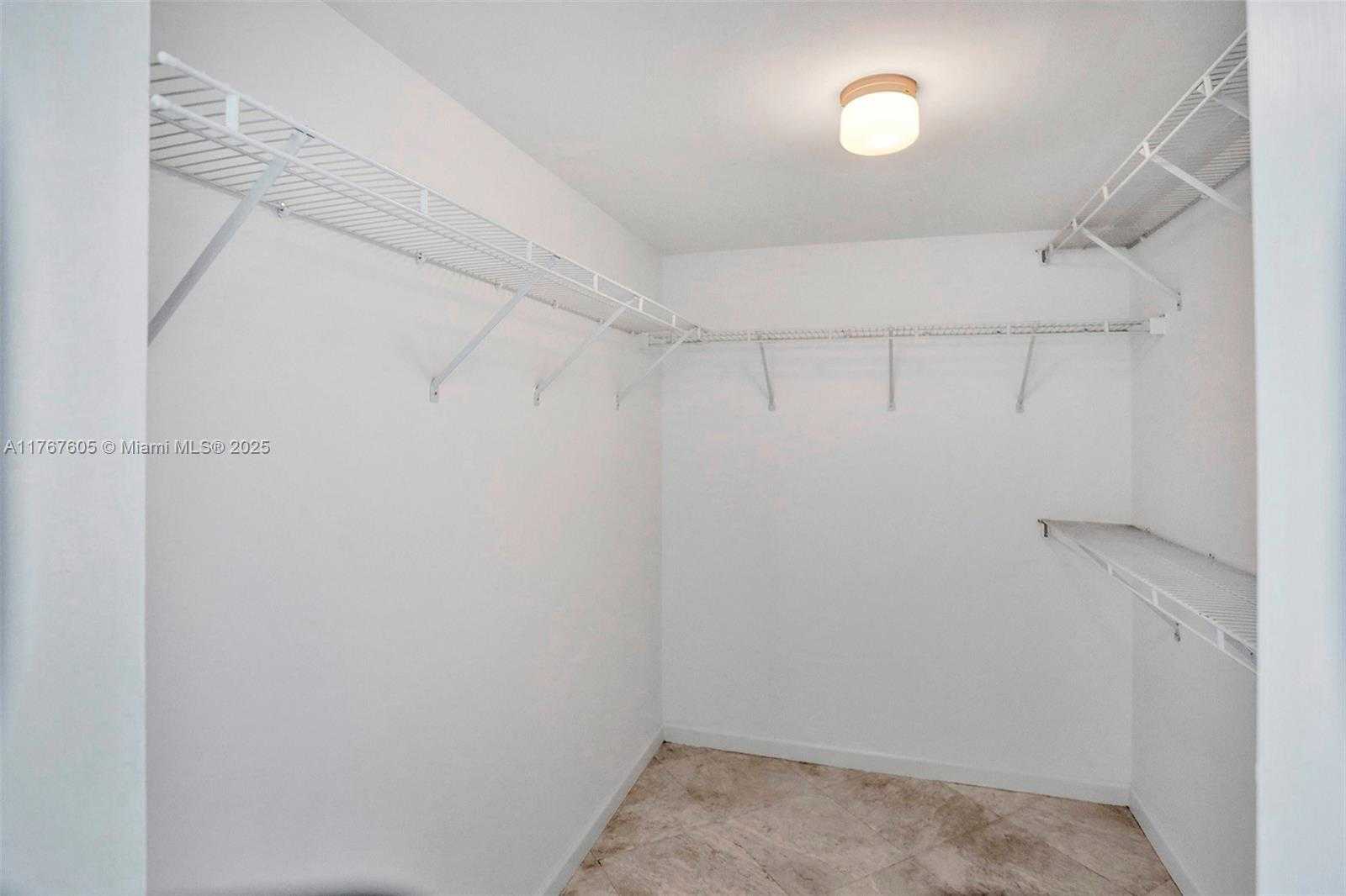 Small Image of 1155 BRICKELL BAY DR #PH104, Miami Number 47