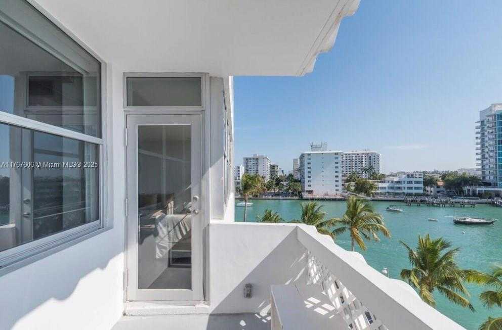 Small Image of 20 ISLAND AVE #410, Miami Beach Number 12