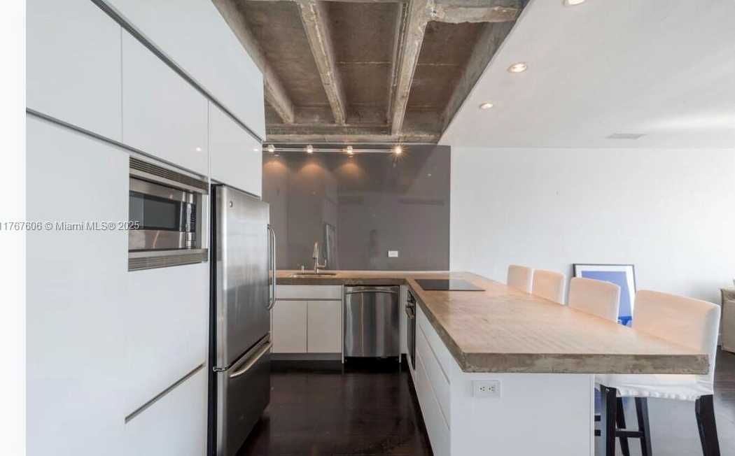 Small Image of 20 ISLAND AVE #410, Miami Beach Number 4