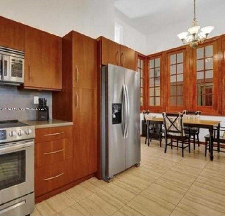 Small Image of 531 LESLIE DR, Hallandale Beach Number 17