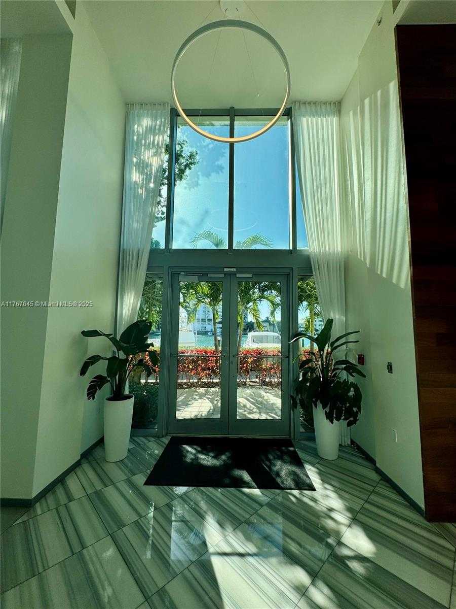 Small Image of 7930 EAST DR #1008, North Bay Village Number 35