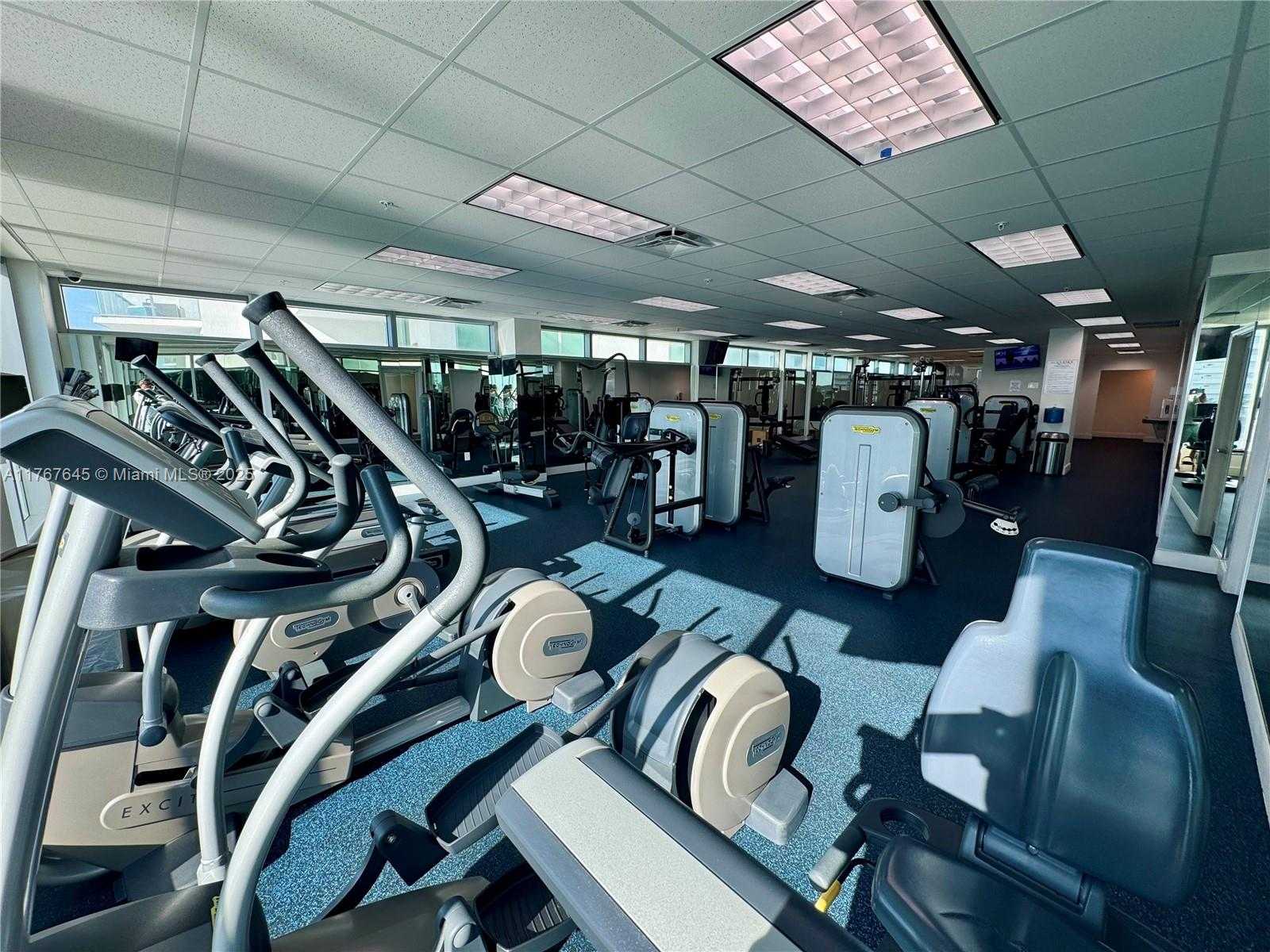 Small Image of 7930 EAST DR #1008, North Bay Village Number 37