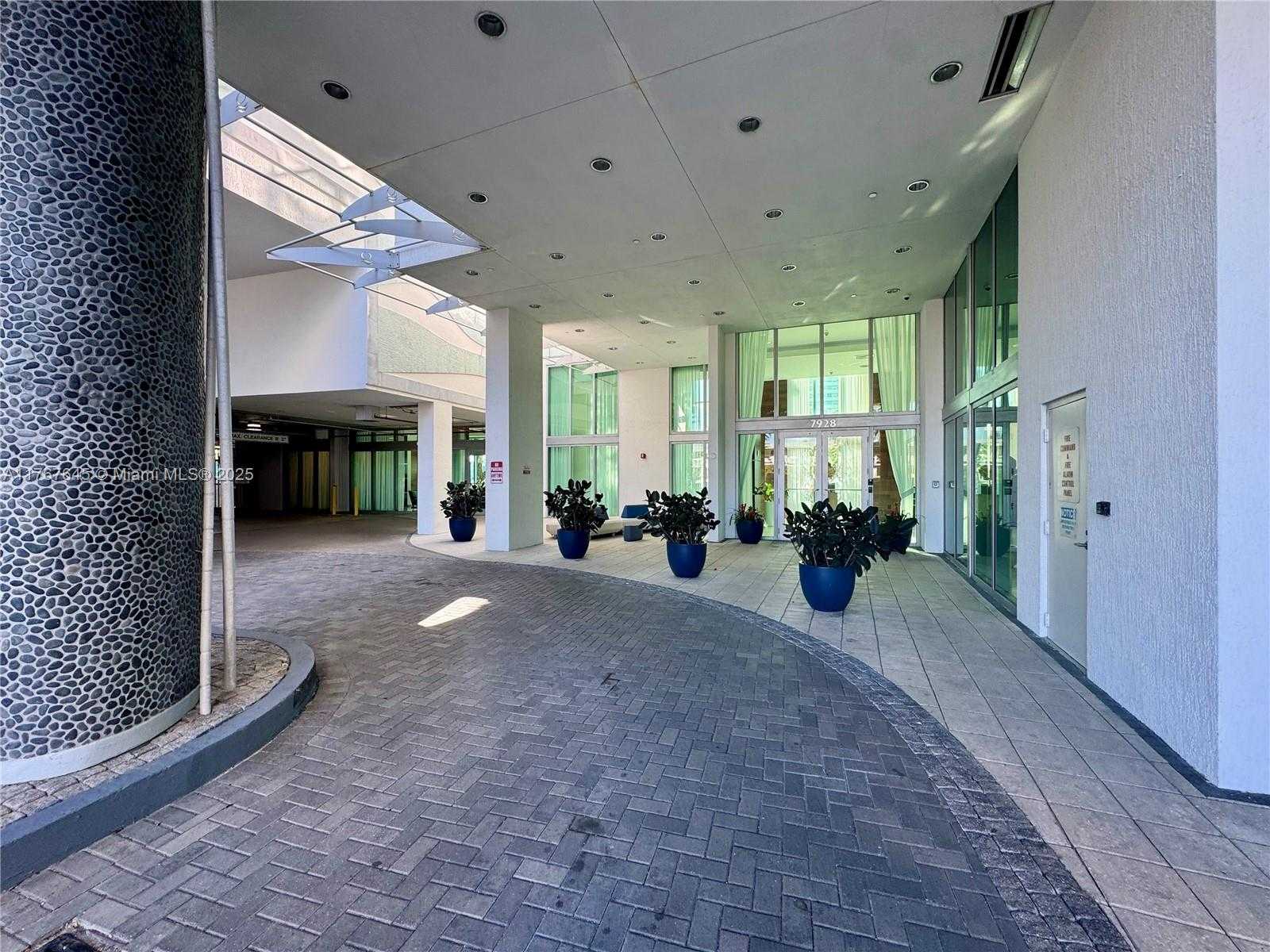Small Image of 7930 EAST DR #1008, North Bay Village Number 39