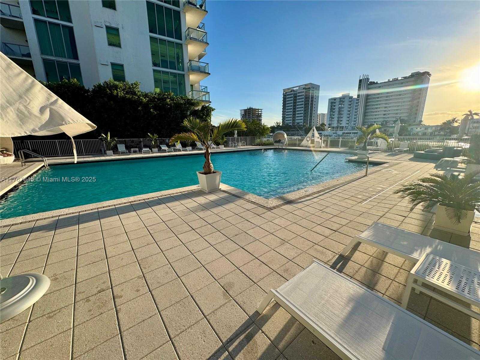 Small Image of 7930 EAST DR #1008, North Bay Village Number 45