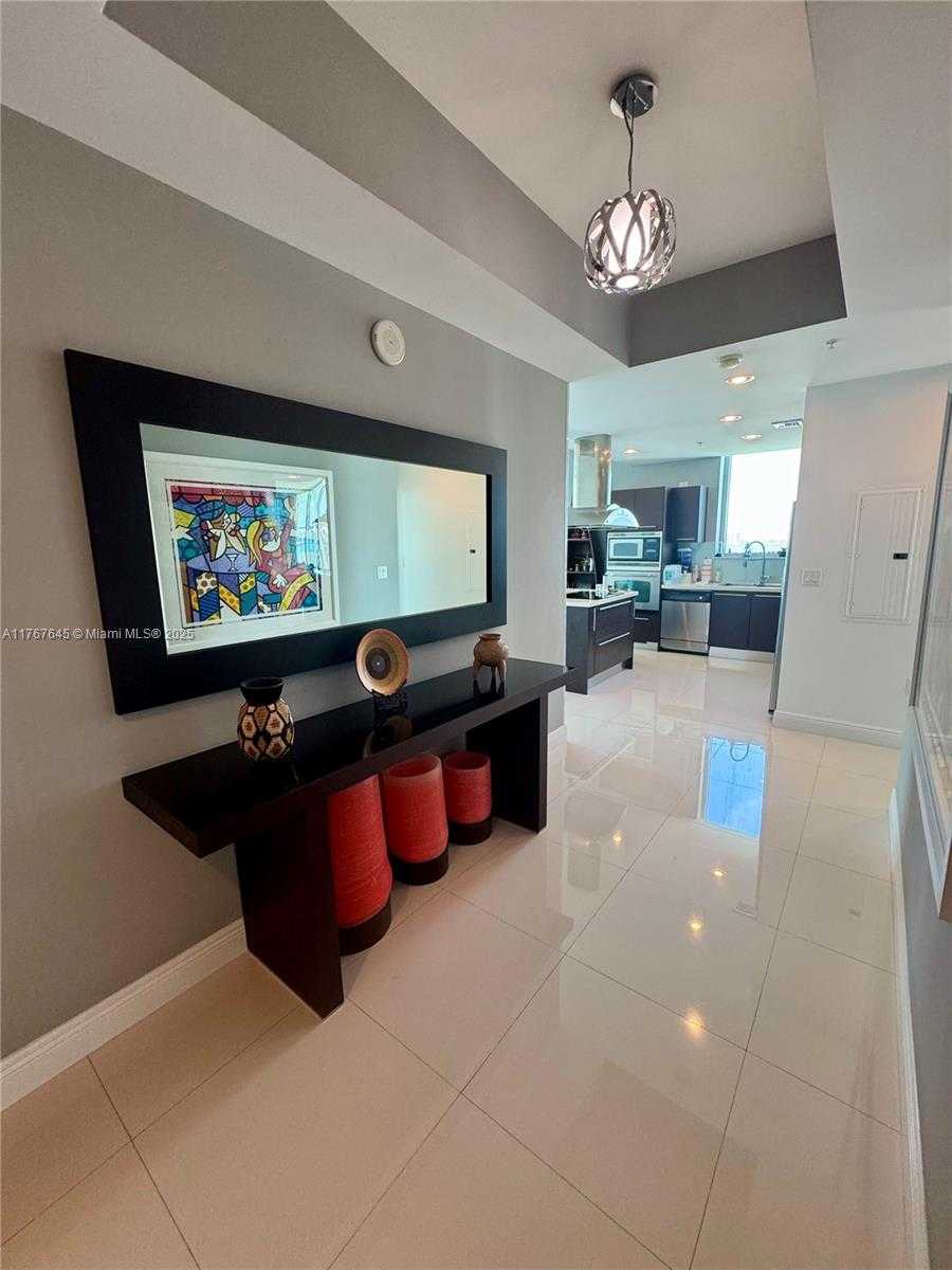 Small Image of 7930 EAST DR #1008, North Bay Village Number 9