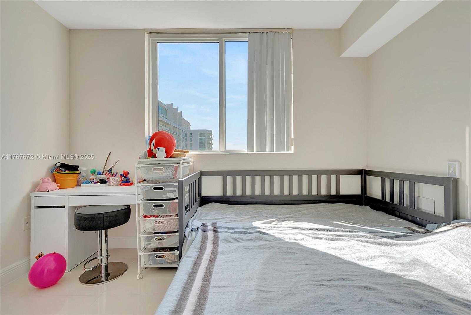 Small Image of 1861 NORTH WEST S RIVER DR #1803, Miami Number 22